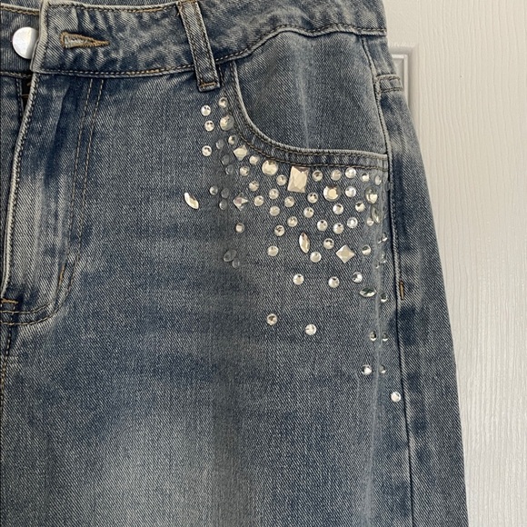 NWOT Vici Kayley Rhinestone Straight Leg Jeans - Picture 9 of 10